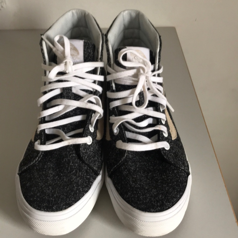 Women’s high top Vans